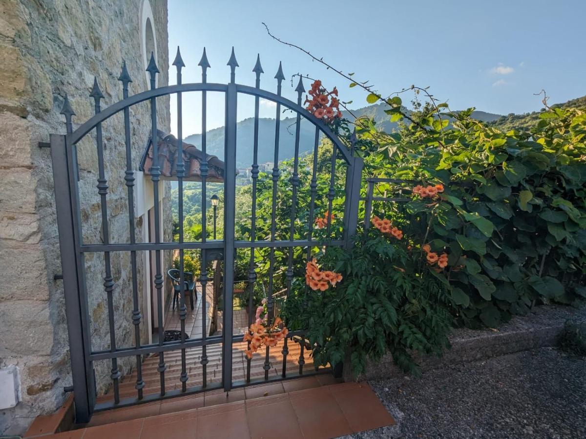 Bed and Breakfast La Casa Di Lidia Cardile Екстер'єр фото