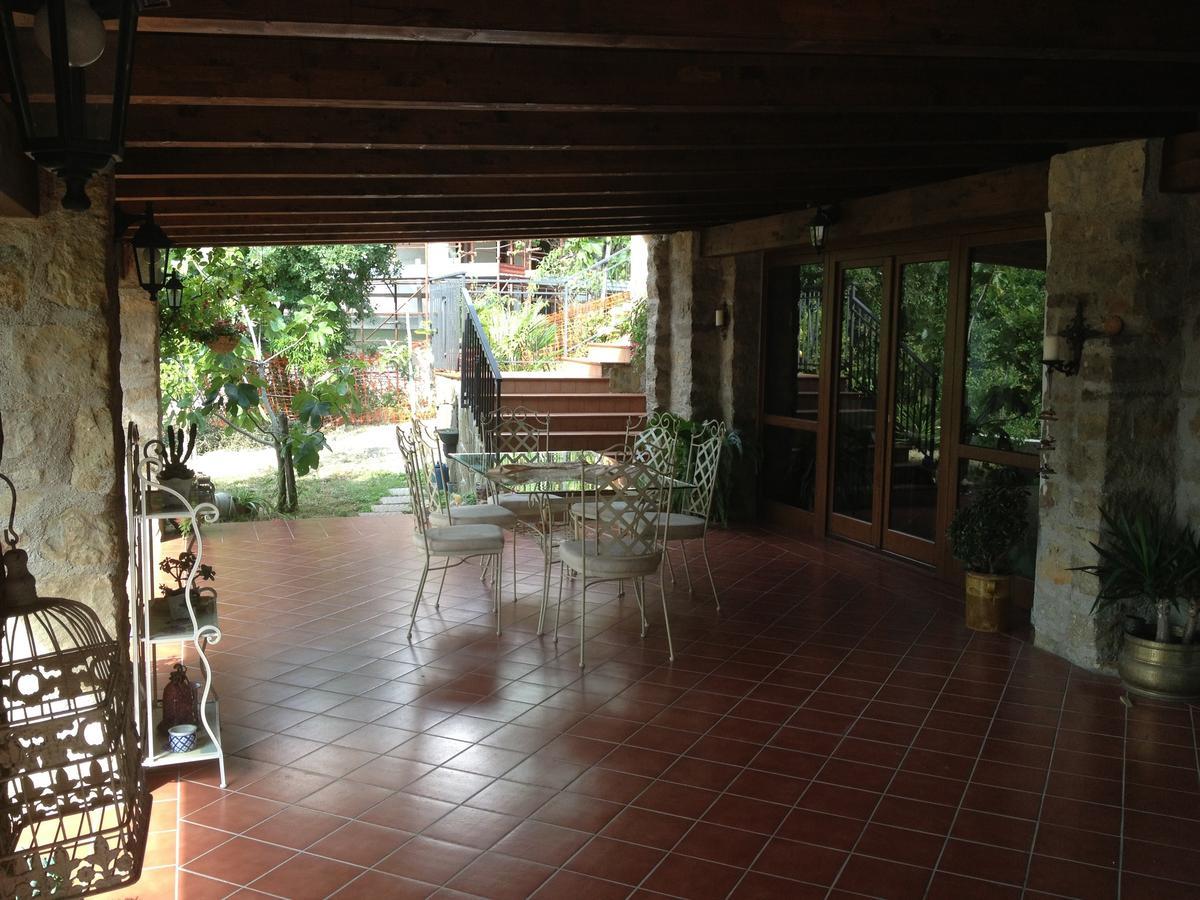 Bed and Breakfast La Casa Di Lidia Cardile Екстер'єр фото