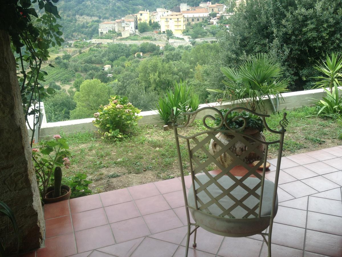 Bed and Breakfast La Casa Di Lidia Cardile Екстер'єр фото