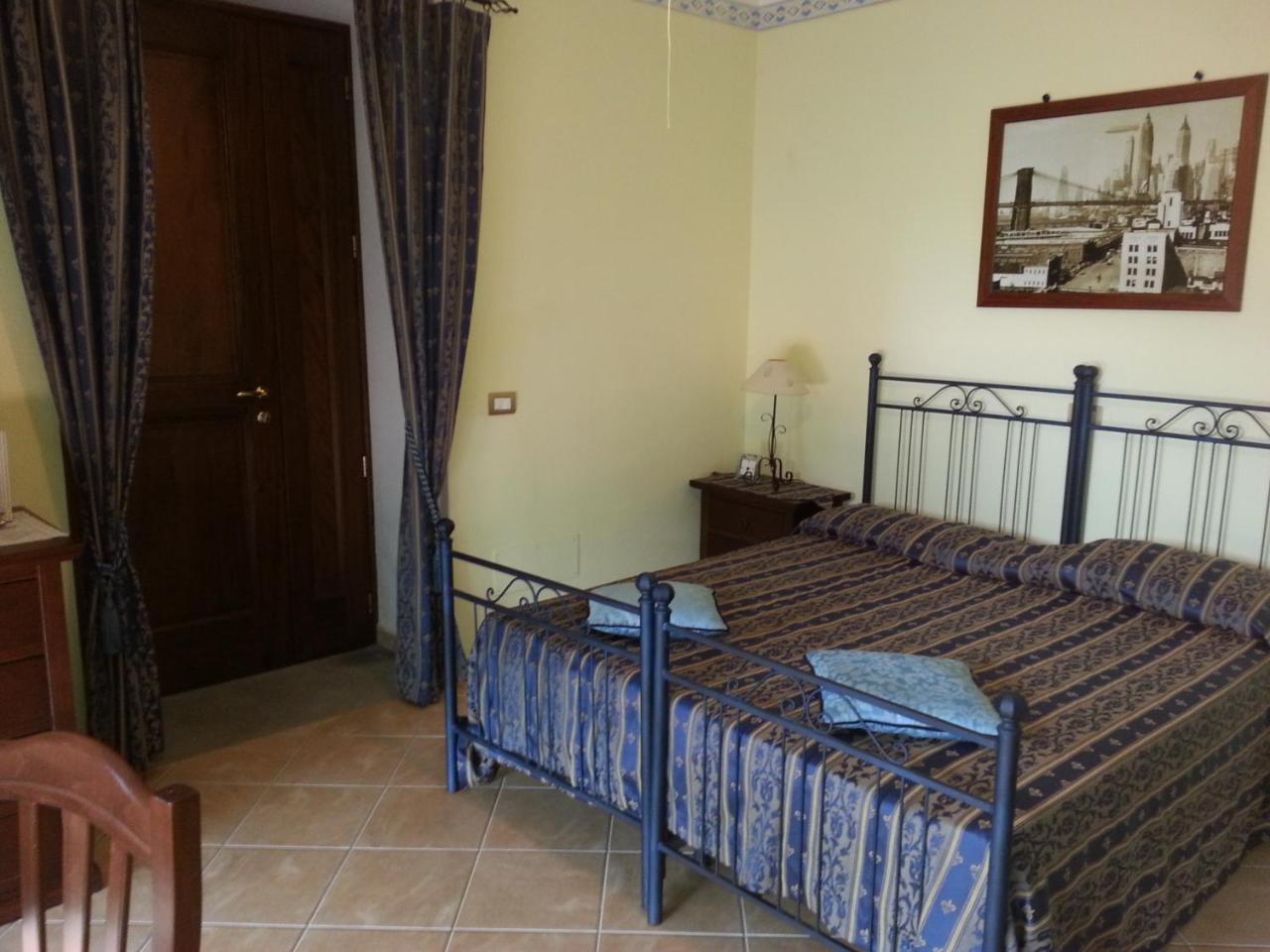 Bed and Breakfast La Casa Di Lidia Cardile Екстер'єр фото