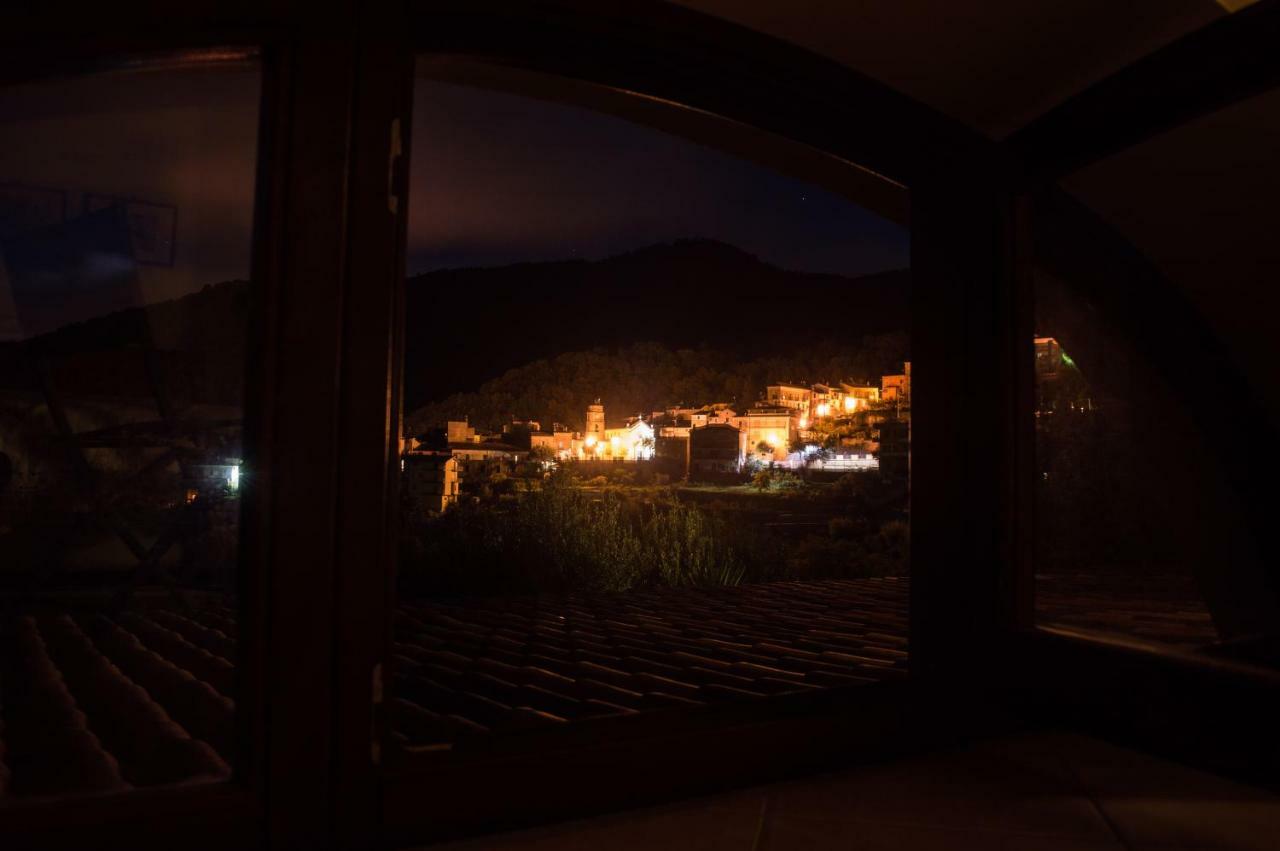 Bed and Breakfast La Casa Di Lidia Cardile Екстер'єр фото